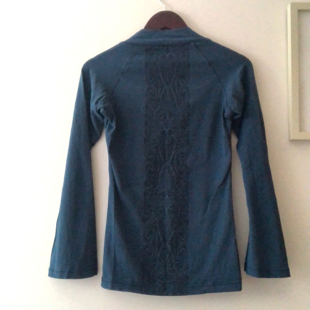 Patagonia Tunic with print accent on back